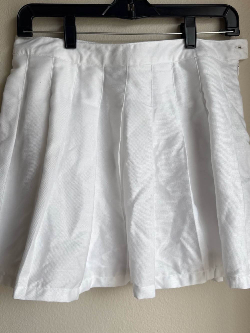 Forever 21 White Circle Skater Skirt